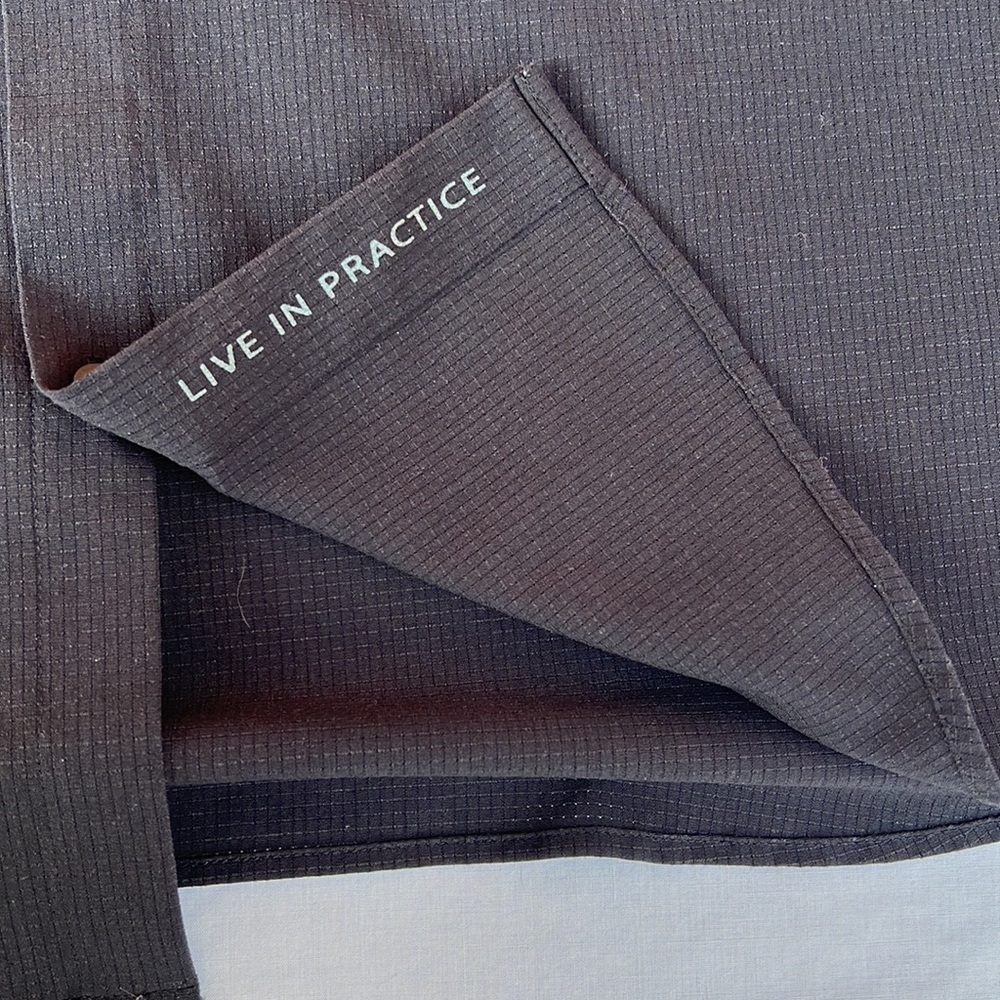 Lululemon Live In Practice Button Shirt - Picture 6 of 11